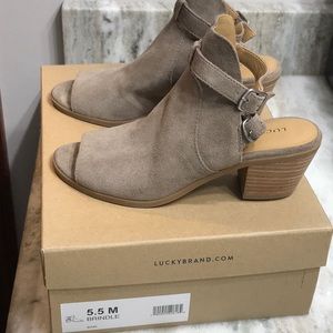 Lucky brand Brindle shoes 5.5 like new